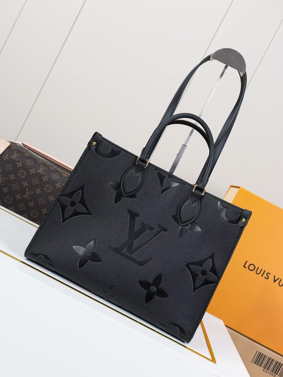 LV OnTheGo MM M45595 35 x 27 x 14 cm