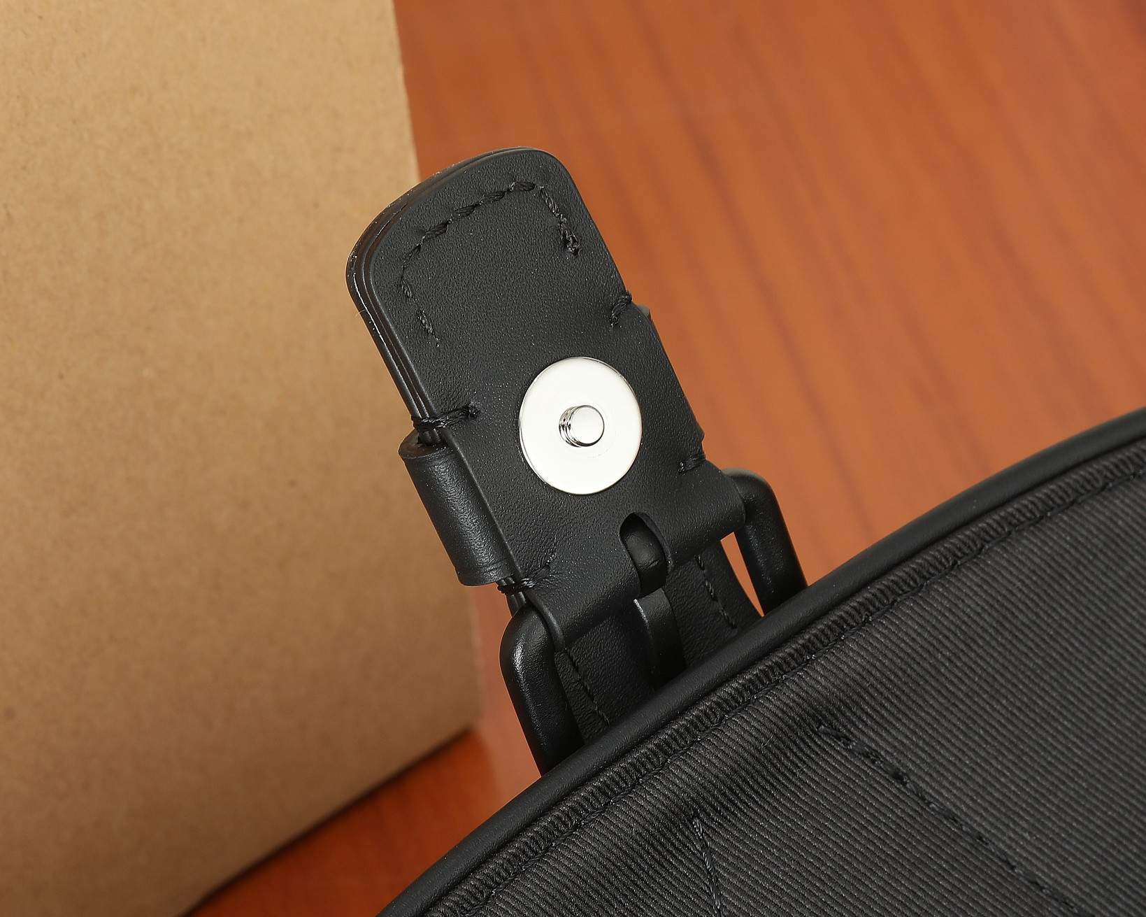 LV Montsouris Messenger PM​ M47060  7.9 x 6.7 x 2.8 inches