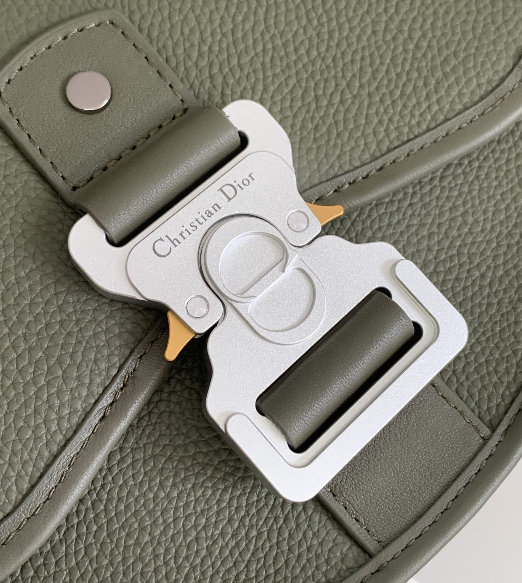 D*or mini gallop bag with strap 20.5 x 16 x 5 cm